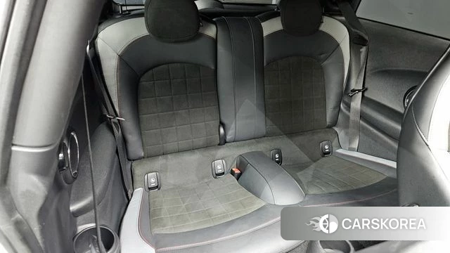 Mini Cooper S 2021 Жемчужный цвет из Кореи, фото 3