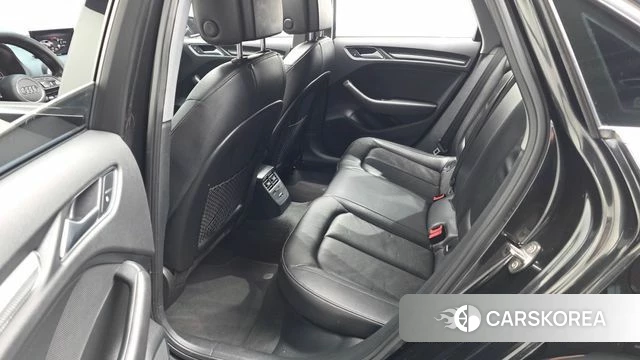Audi New A3 2018 Черный из Кореи, фото 3