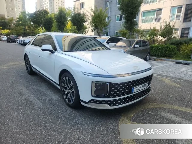 Hyundai Grandeur Hybrid (GN7) 2023 Белый из Кореи, фото 3