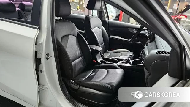 Kia Come New K3 2019 Белый из Кореи, фото 3