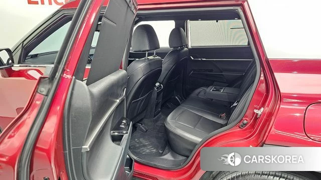 Ssangyong Torres 2023 Красный из Кореи, фото 3