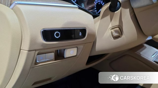 Kia The New K9 2nd generation 2022 Белый из Кореи, фото 3