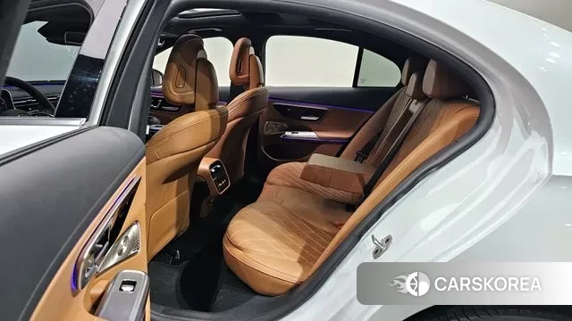 Mercedes-Benz E-Class W214 2024 Белый из Кореи, фото 3