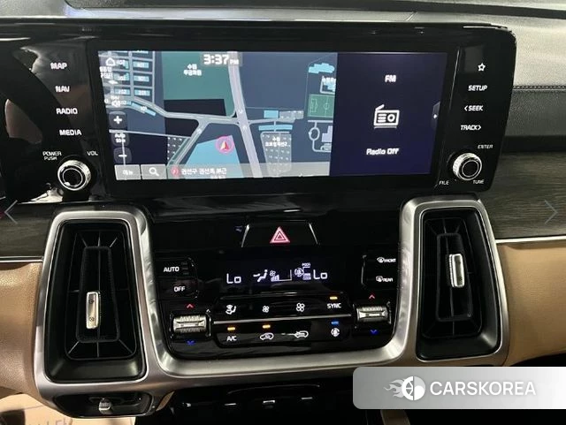 Kia Sorento 4th Generation 2023 Белый из Кореи, фото 3