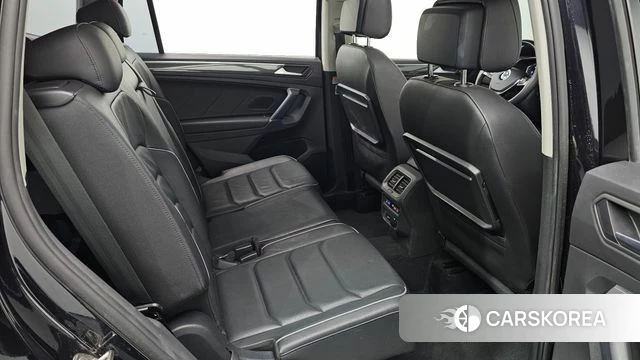 Volkswagen Tiguan Allspace 2020 Черный из Кореи, фото 3