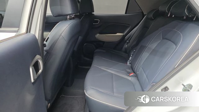Hyundai Venue 2022 Белый из Кореи, фото 3