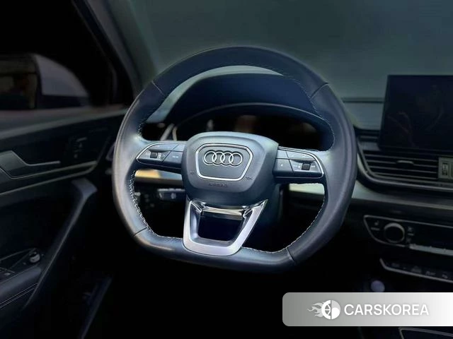 Audi Q5L 2022 Белый из Китая, фото 3