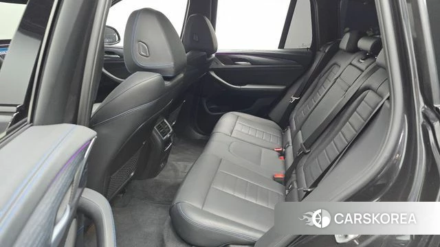 BMW iX3 2024 Серый из Кореи, фото 3