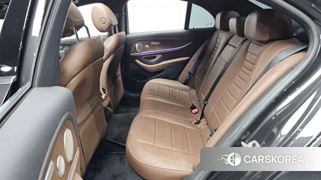 Mercedes-Benz E-Class W213 2022 Черный из Кореи, фото 3