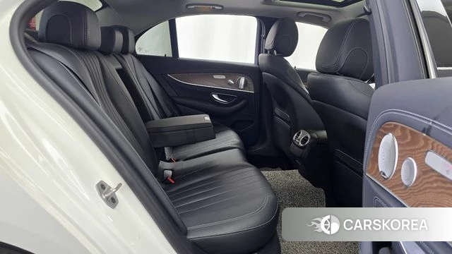 Mercedes-Benz E-Class W213 2020 Белый из Кореи, фото 3