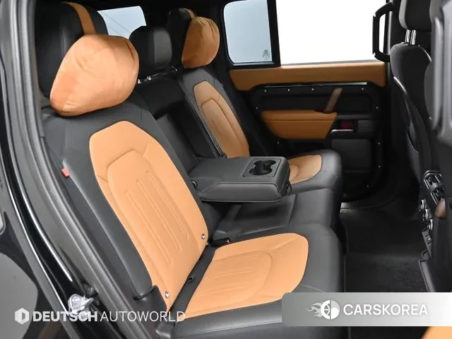 Land Rover Defender (L663) 2024 Черный из Кореи, фото 3