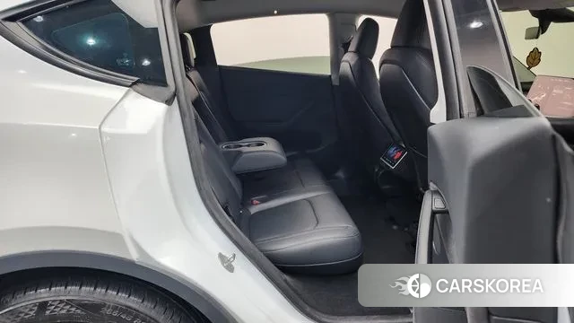 Tesla Model Y 2024 Белый из Кореи, фото 3