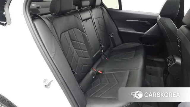 BMW 5 Series (G60) 2024 Белый из Кореи, фото 3