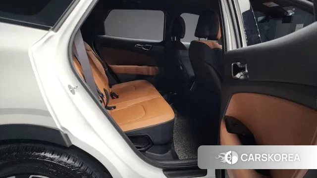 Kia Sportage 5th Generation Hybrid 2024 Белый из Кореи, фото 3