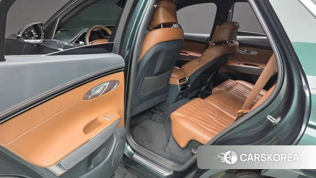 Genesis GV70 2022 Темно-зеленый из Кореи, фото 3