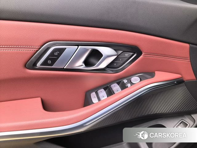 BMW 3 series 2024 Черный из Китая, фото 3