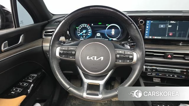 Kia K5 Hybrid 3rd Generation 2023 Черный из Кореи, фото 3