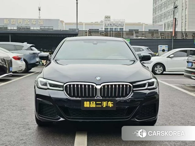 BMW 5 series 2021 Черный из Китая, фото 3