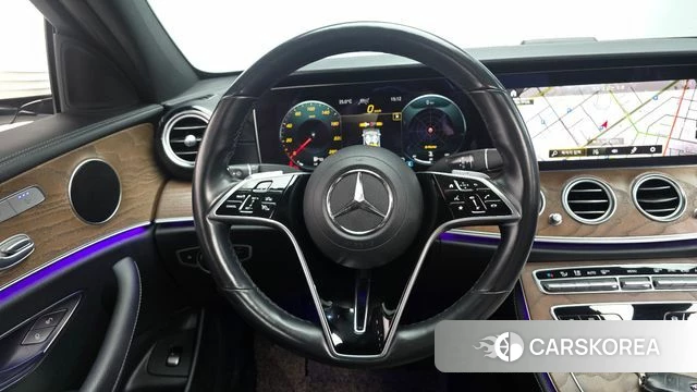 Mercedes-Benz E-Class W213 2021 Белый из Кореи, фото 3