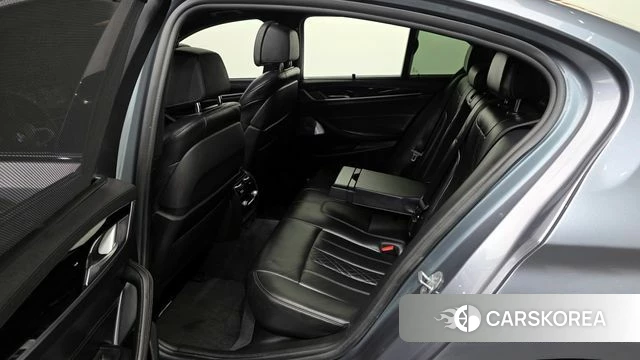 BMW 5 Series (G30) 2018 Серый из Кореи, фото 3