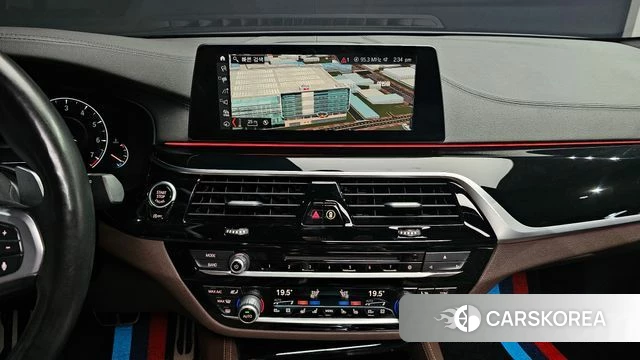 BMW 5 Series (G30) 2019 Серый из Кореи, фото 3