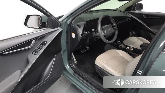 Kia Di Ol Nu Niro 2022 Темно-зеленый из Кореи, фото 3