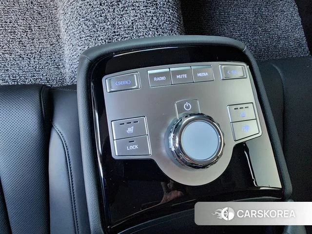 Genesis G80 (RG3) 2024 Жемчужный цвет из Кореи, фото 3