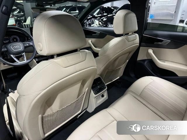 Audi A4 (B9) 2023 Синий из Кореи, фото 3
