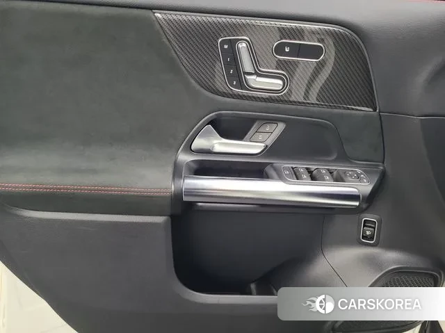 Mercedes-Benz GLA - Class H247 2021 Белый из Кореи, фото 3