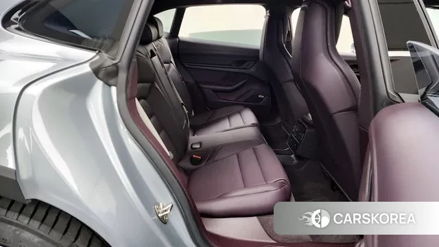 Porsche Taycan 2022 Серебристо-серый из Кореи, фото 3