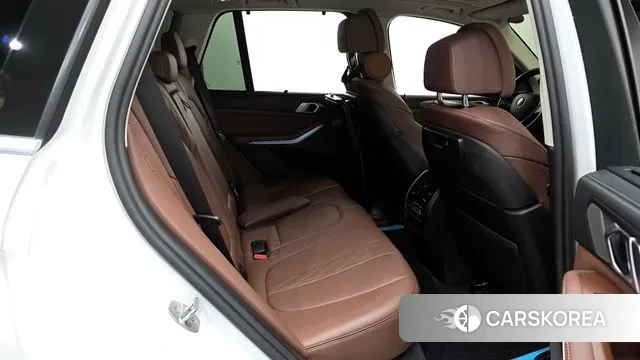 BMW X5 (G05) 2022 Белый из Кореи, фото 3