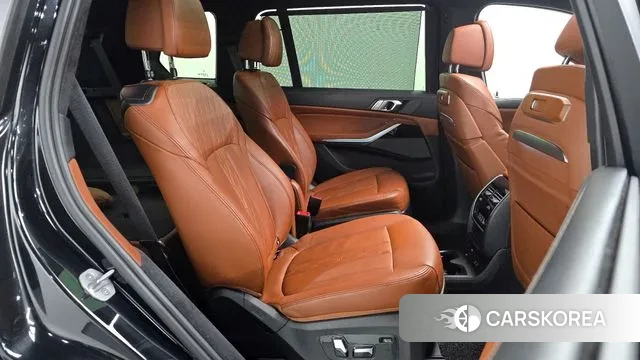 BMW X7 (G07) 2023 Черный из Кореи, фото 3