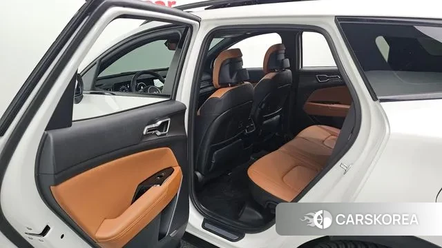 Kia Sportage 5th Generation 2023 Белый из Кореи, фото 3