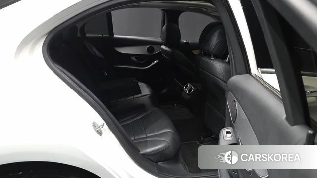 Mercedes-Benz C-Class W205 2018 Белый из Кореи, фото 3