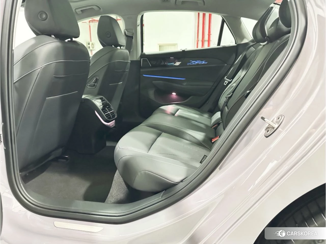 Volkswagen Passat 2024 Темно-серый из Китая, фото 3