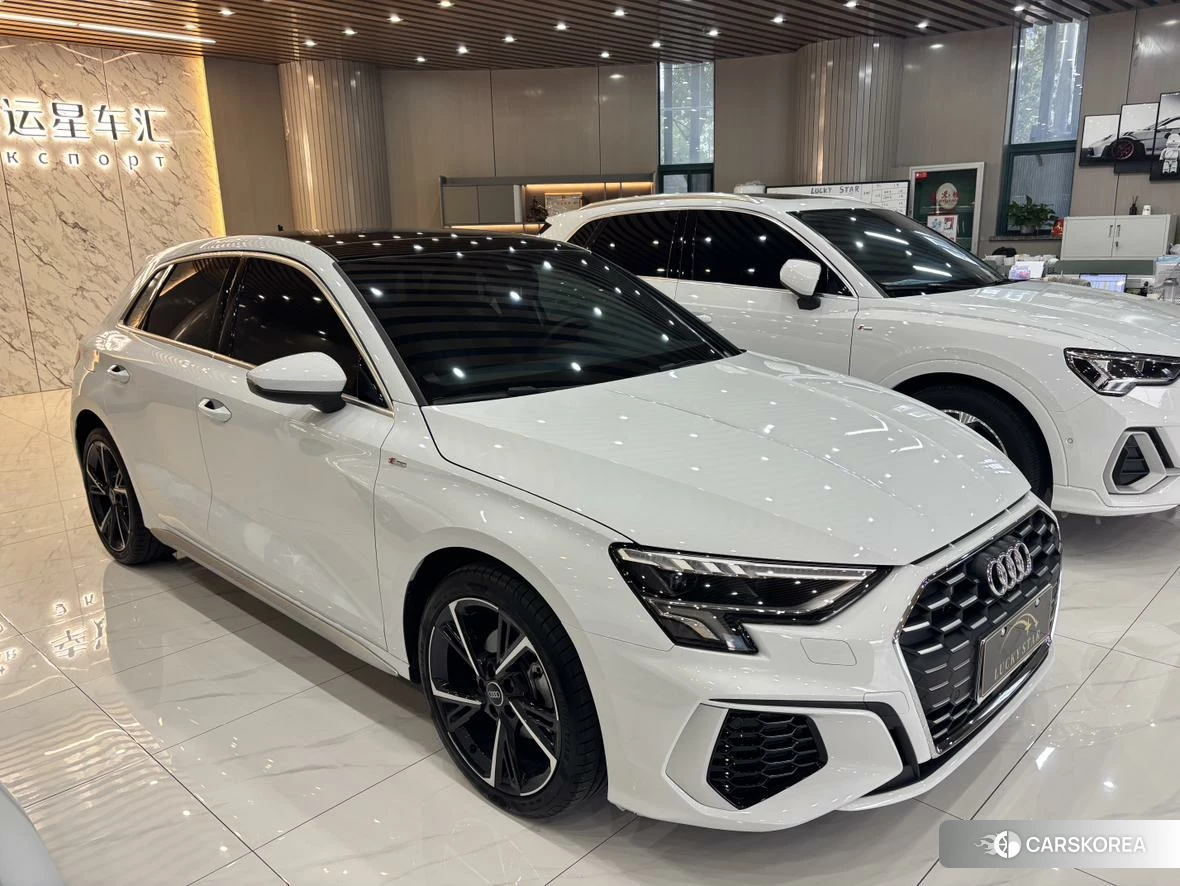 Audi A3 2023 Белый из Китая, фото 3