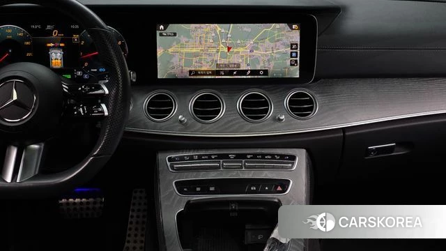 Mercedes-Benz E-Class W213 2022 Белый из Кореи, фото 3