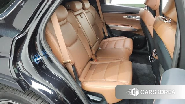 Genesis GV70 2022 Черный из Кореи, фото 3