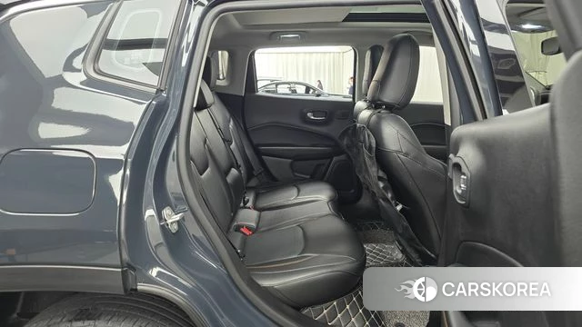 Jeep Compass 2nd Generation 2018 Серый из Кореи, фото 3