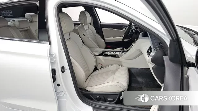 Genesis The New G70 2025 Белый из Кореи, фото 3