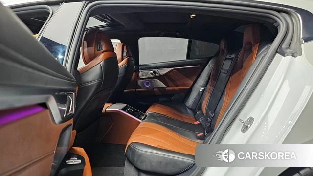 BMW 8 Series (G15) 2021 Белый из Кореи, фото 3