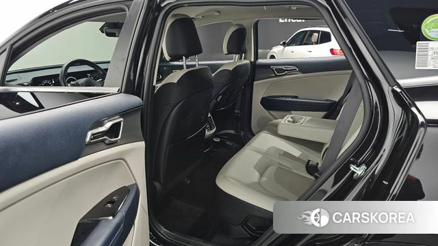Kia Sportage 5th Generation Hybrid 2023 Черный из Кореи, фото 3