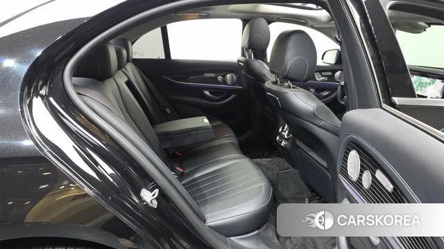 Mercedes-Benz E-Class W213 2018 Черный из Кореи, фото 3