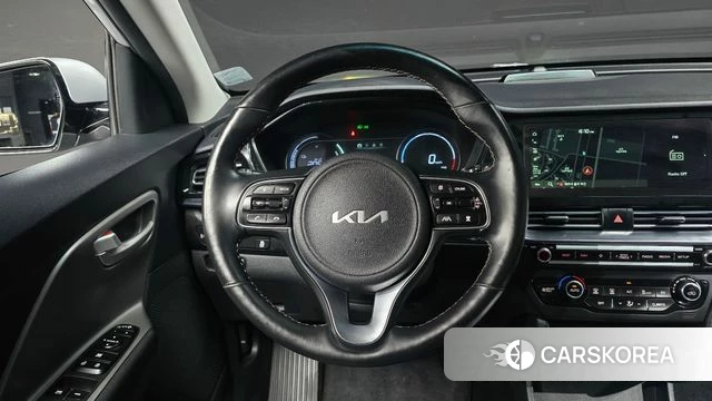 Kia Niro Plus 2022 Серебряный из Кореи, фото 3