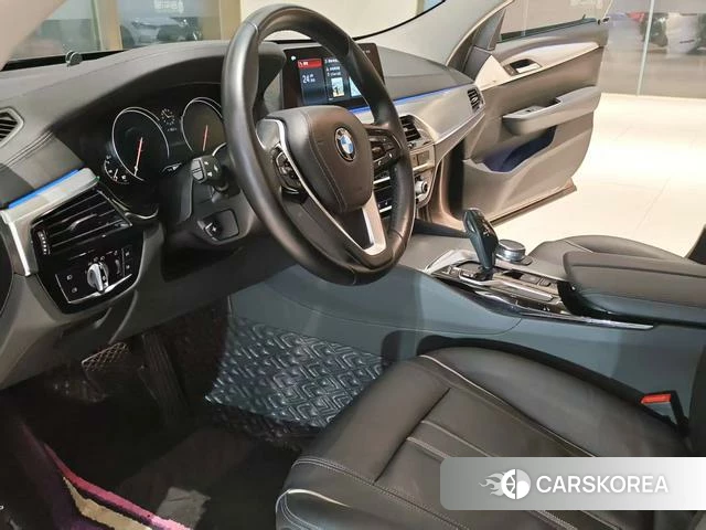 BMW 6 series GT 2018 Шампань из Китая, фото 3