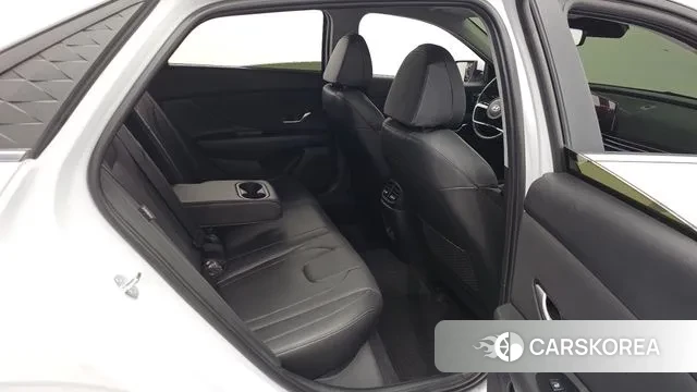 Hyundai The New Avante (CN7) 2023 Белый из Кореи, фото 3