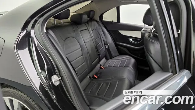 Mercedes-Benz C-Class W205 2018 Черный из Кореи, фото 3