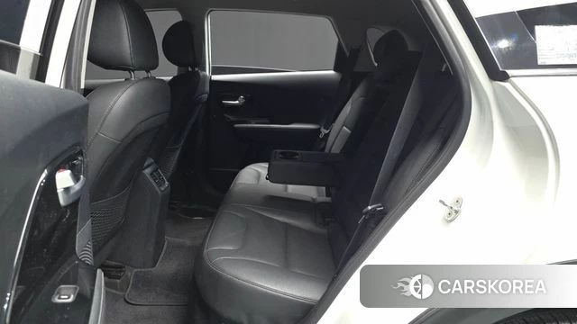 Kia Niro 2018 Белый из Кореи, фото 3
