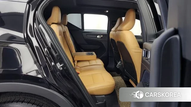 Volvo XC40 2019 Черный из Кореи, фото 3