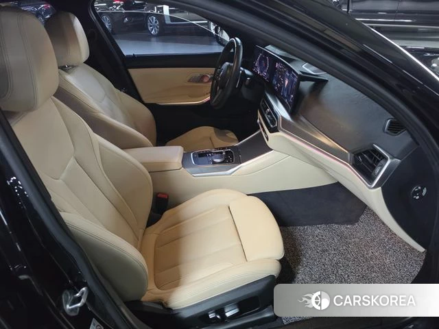 BMW 3 Series (G20) 2023 Черный из Кореи, фото 3